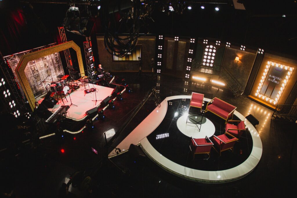 სატელევიზიო სტუდიები